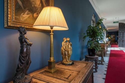 Rushton Hall Hotel And Spa