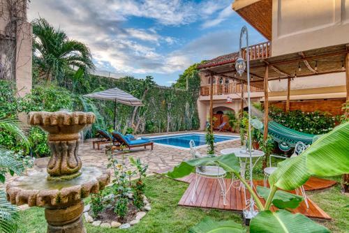 Hotel Secret Garden