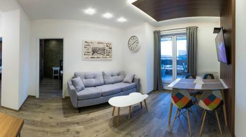 Rooftop Apartment Ii.
