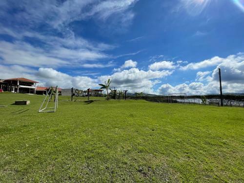 Lake House Calima