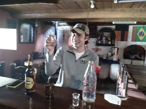 Caba�a Luna Y Miel / Country Bar