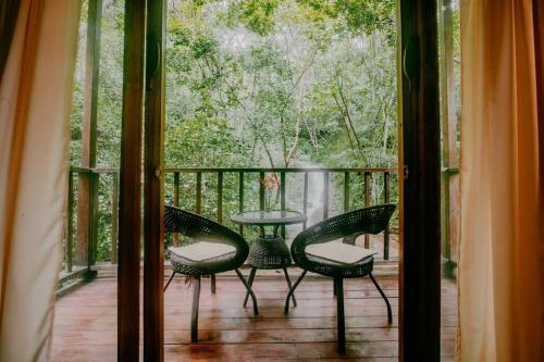 Casa Cascada: A Beautiful Cabin With Waterfall