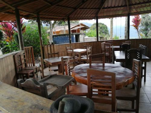Mindo Paradise Beautiful Rustic Cabins Heated Pool And Yacuzzy New