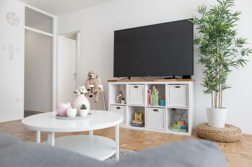 Family Apartment With Garden