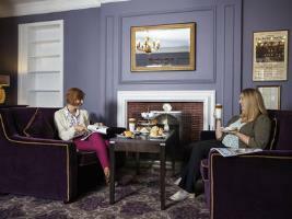 Mercure Farnham Bush Hotel