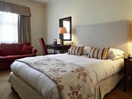 Mercure Farnham Bush Hotel