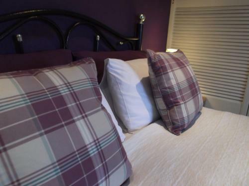 Bed & Breakfast Foyers Roost