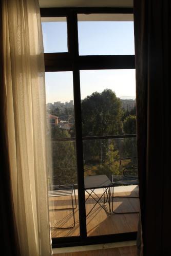 Cot Hotel (?? ???)