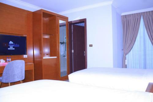 Golden Park Apartment Hotel