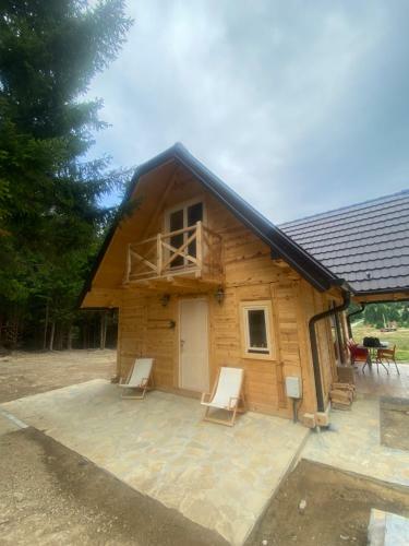 Villa Horse River