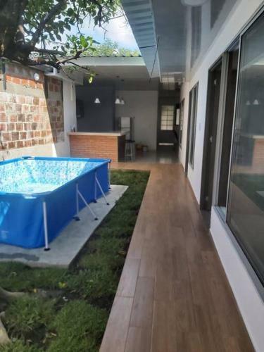 Hermosa Casa De Descanso Con Piscina, En Venadillo