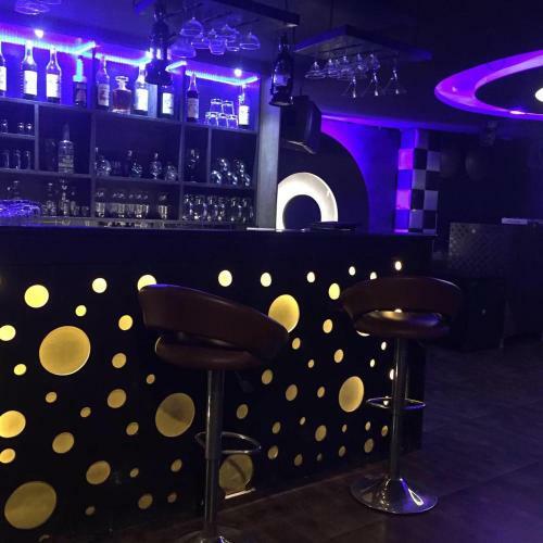 Apartamento Red Carpet Hotel And Banquet