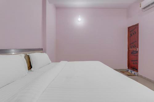 Oyo Flagship 83435 A2z Hotel And Banquet
