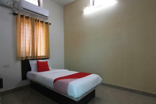 Hotel Oyo 28473 Skg Comforts