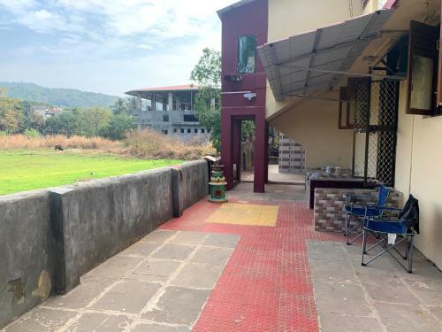 Hostal Shubham Harnai Holidays