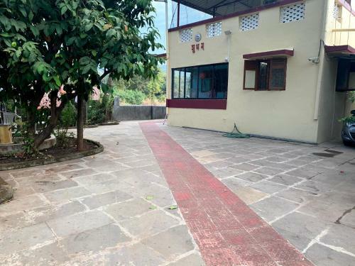Hostal Shubham Harnai Holidays