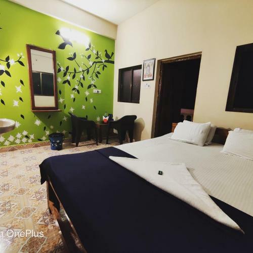 Hotel Yogiraj Beach Resort