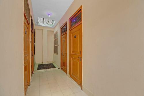 Hotel Spot On 82139 Royal Guest House