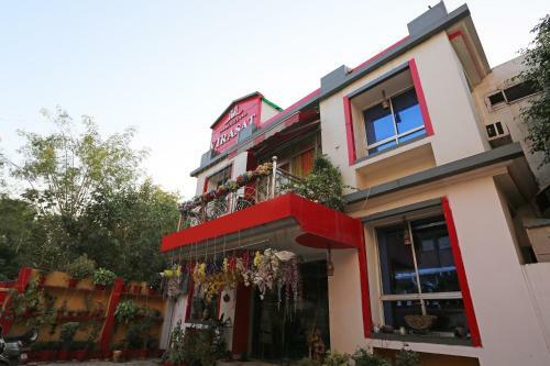 Collection O 2756 Hotel Virasat