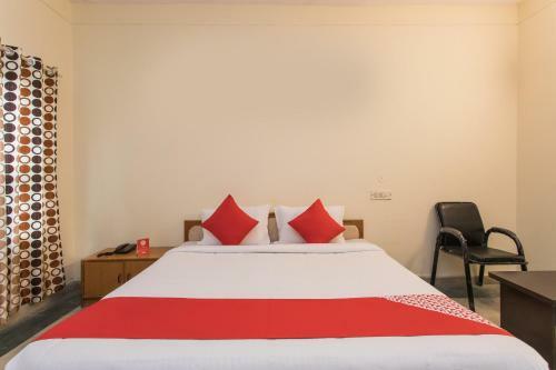 Oyo 18333 Hotel The Awesome