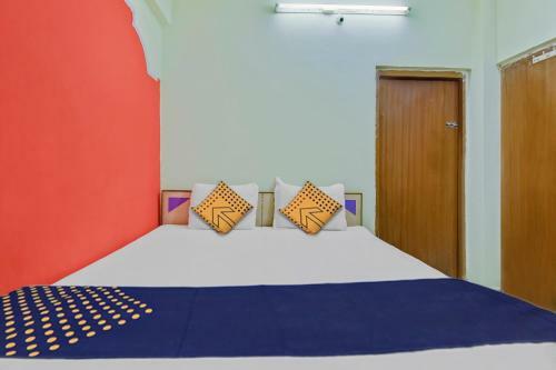 Spot On 62077 Hotel Ratnakar Plaza
