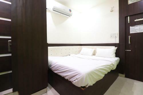 Oyo Flagship 86209 Hotel Manveer
