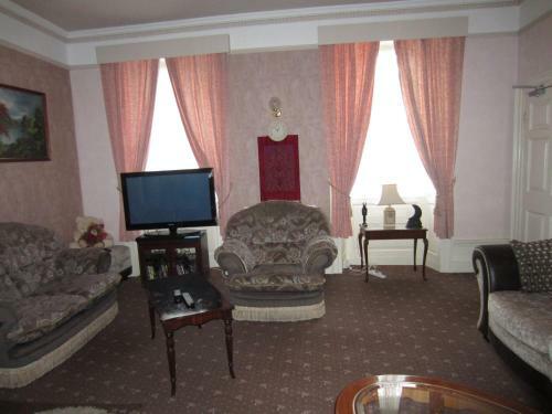 Carmelite House Hotel