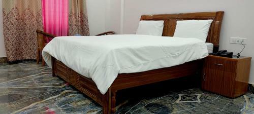 Hotel The Ganga Castle