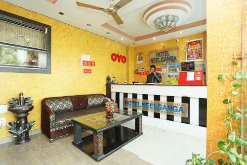 Oyo 24274 Hotel Neel Ganga
