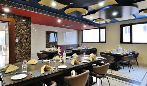 Hotel Crystal Ganga Heights - 1.5 Km From Har Ki Pauri