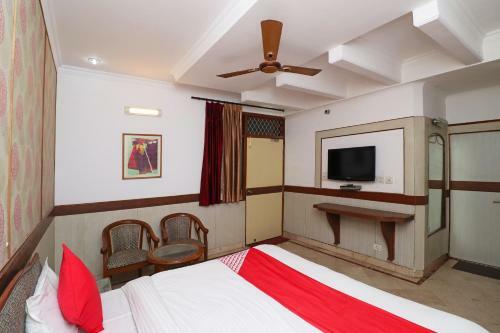 Oyo 29788 Hotel Tushar Palace