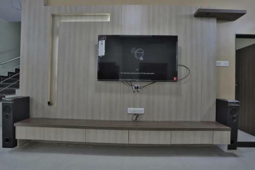 Smiley Vally View 3bhk Villa