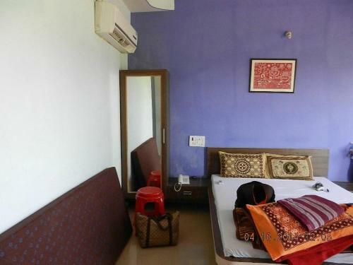 Hotel Ss Resort Near Jaysagar Lake