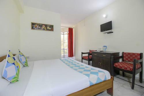 Hostal Oyo 78707 Pink House