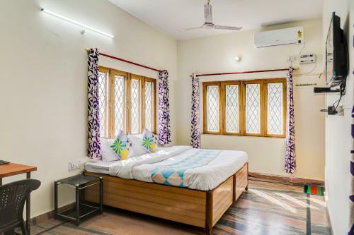 Hostal Oyo 78707 Pink House