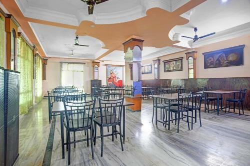 Capital O 82005 Hotel Shree Villa