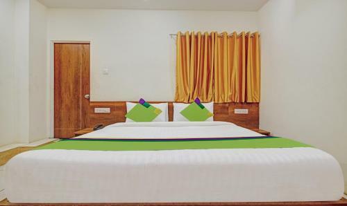 Hotel Treebo Trend Royal Empire Indore