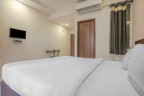 Collection O 83139 Hotel Stay Link