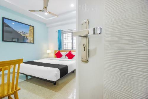 Capital O76170 Hotel Mayukha