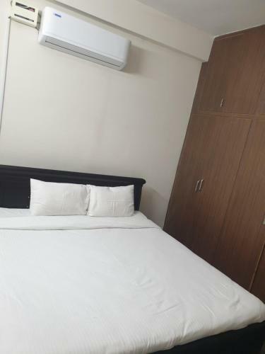Hostal Oak Suites Guest House