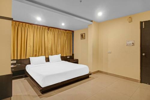 Hotel Townhouse 83514 Assembly Metro Station