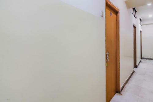 Hotel Spot On 78138 New Hi-tech Lodge