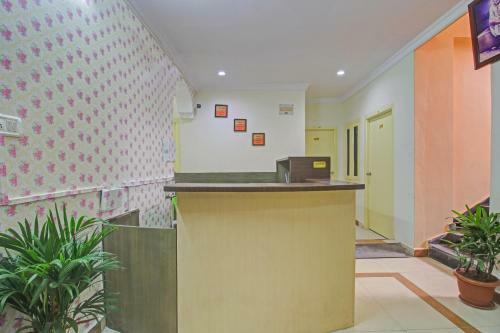 Oyo 84786 Hotel Silver Moon