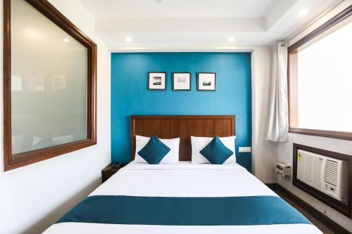 Hotel Silverkey Executive Stays 39550 Dakshin Marg Phase 2