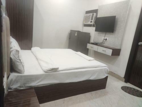 Hotel Singh Service Apartment Medanta