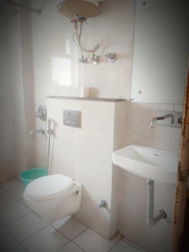 Hotel Singh Service Apartment Medanta