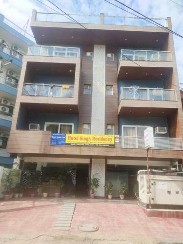 Hotel Singh Service Apartment Medanta