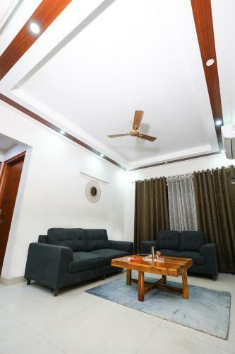 Lime Tree Hospitality Three Bhk Apartment Artemis Gurgaon