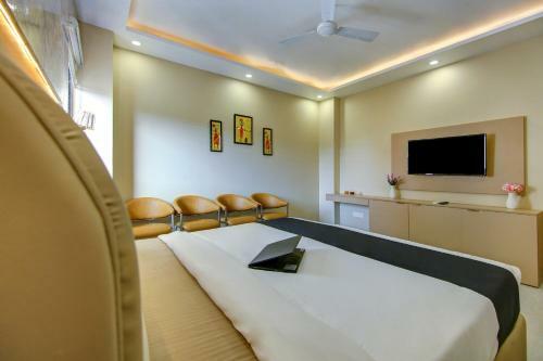 Hotel Collection O 83218 Lux