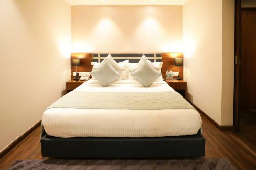 Hotel Regenta Suites Gurugram, Sohna Road, Sector 49